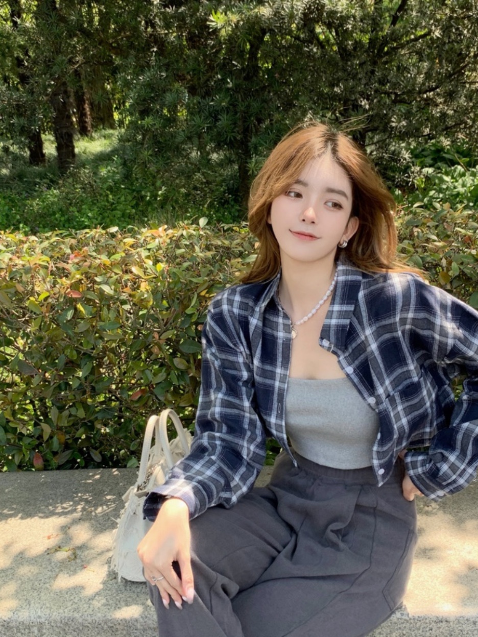 Vintage French Plaid Shirt for Women - Chic Long Sleeve Autumn Jazz Top, Unique Short Jacket in Hong Kong Style