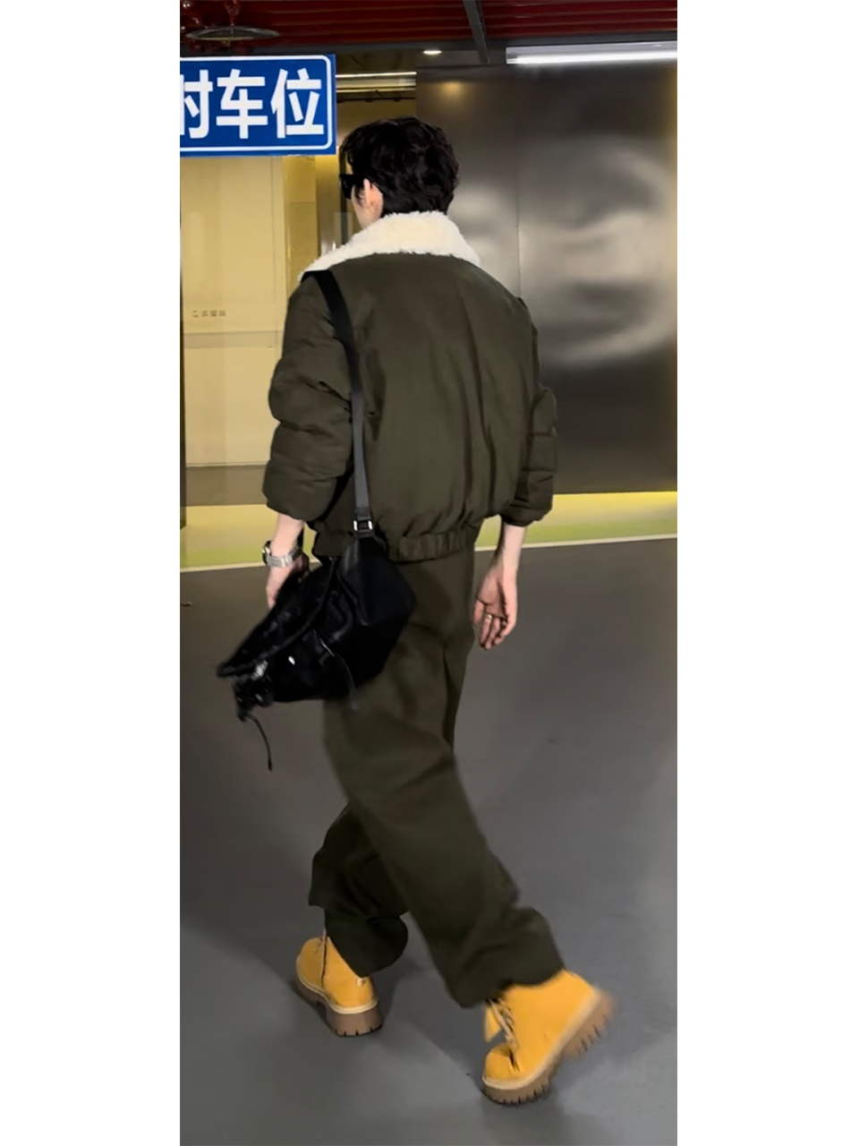 Vintage Fur Collar Cotton Jacket Set with Casual Straight Pants - 2025 Autumn/Winter American Style Fashion Vintage Fur Collar Cotton Jacket Set with Casual Straight Pants - 2025 Autumn/Winter American Style Fashion