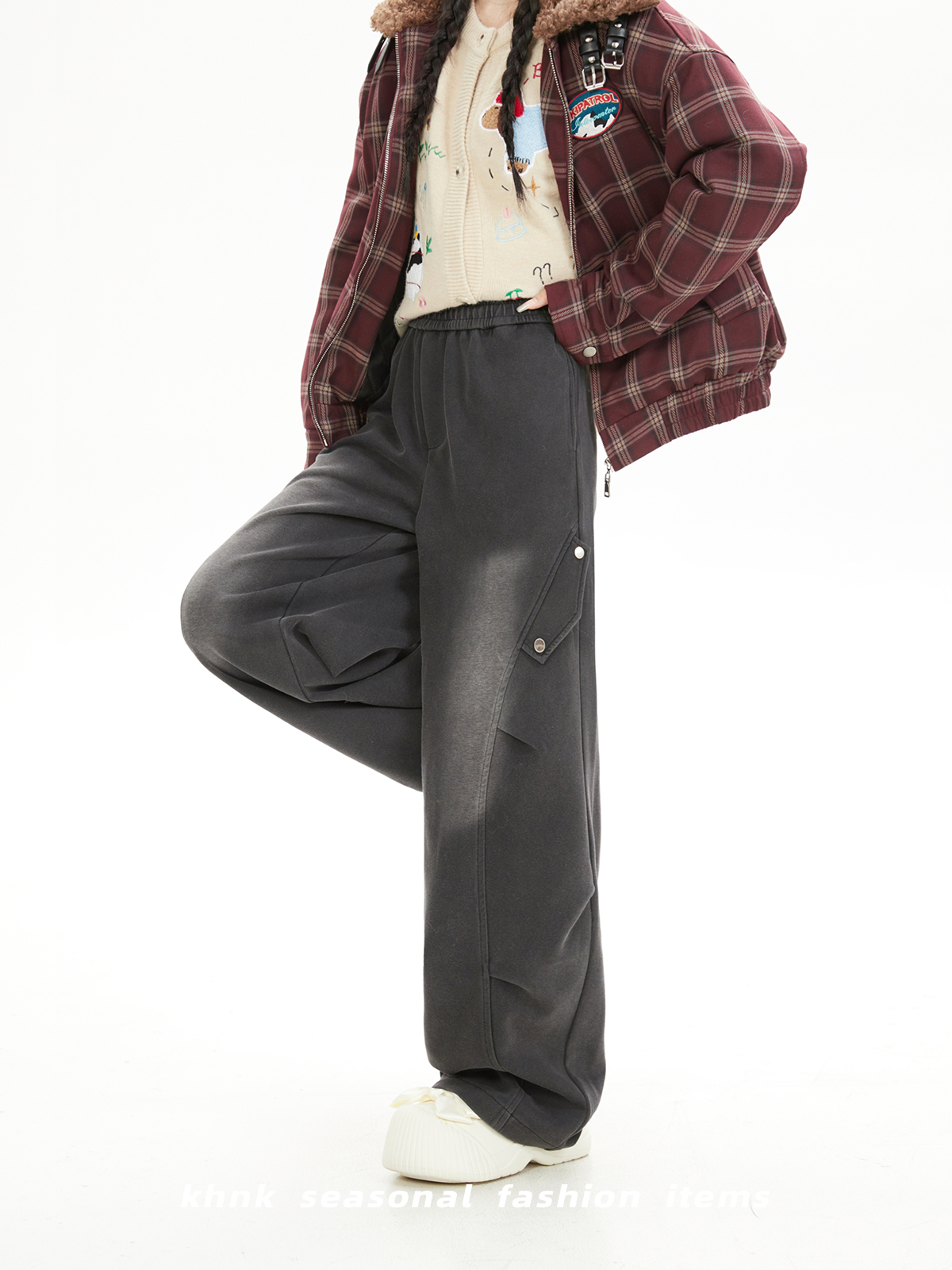 Vintage High-End Washed Distressed Pleated Sports Pants for Women - Casual Loose Sweatpants in Trendy Lazy Style Vintage High-End Washed Distressed Pleated Sports Pants for Women - Casual Loose Sweatpants in Trendy Lazy Style