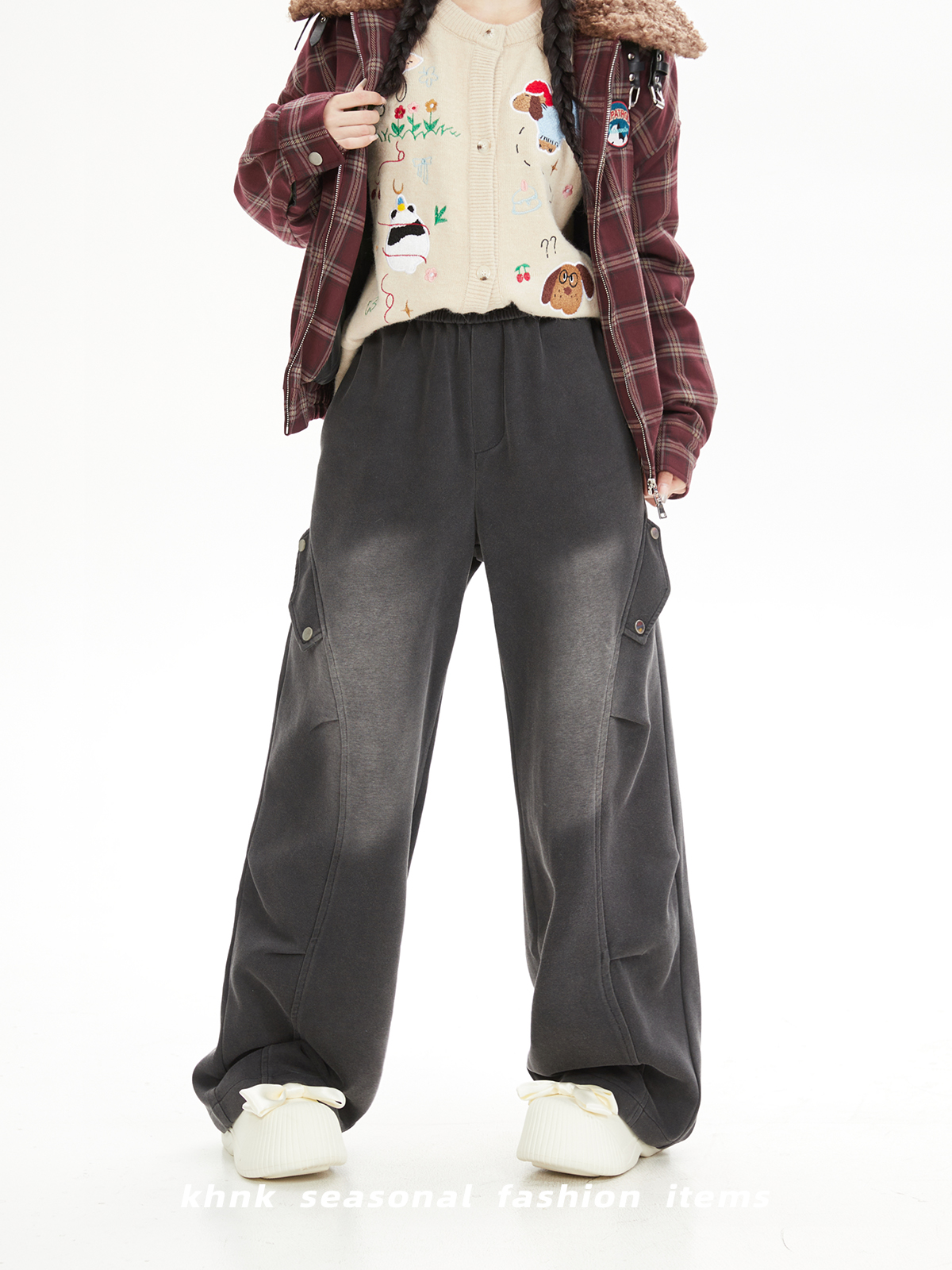 Vintage High-End Washed Distressed Pleated Sports Pants for Women - Casual Loose Sweatpants in Trendy Lazy Style Vintage High-End Washed Distressed Pleated Sports Pants for Women - Casual Loose Sweatpants in Trendy Lazy Style