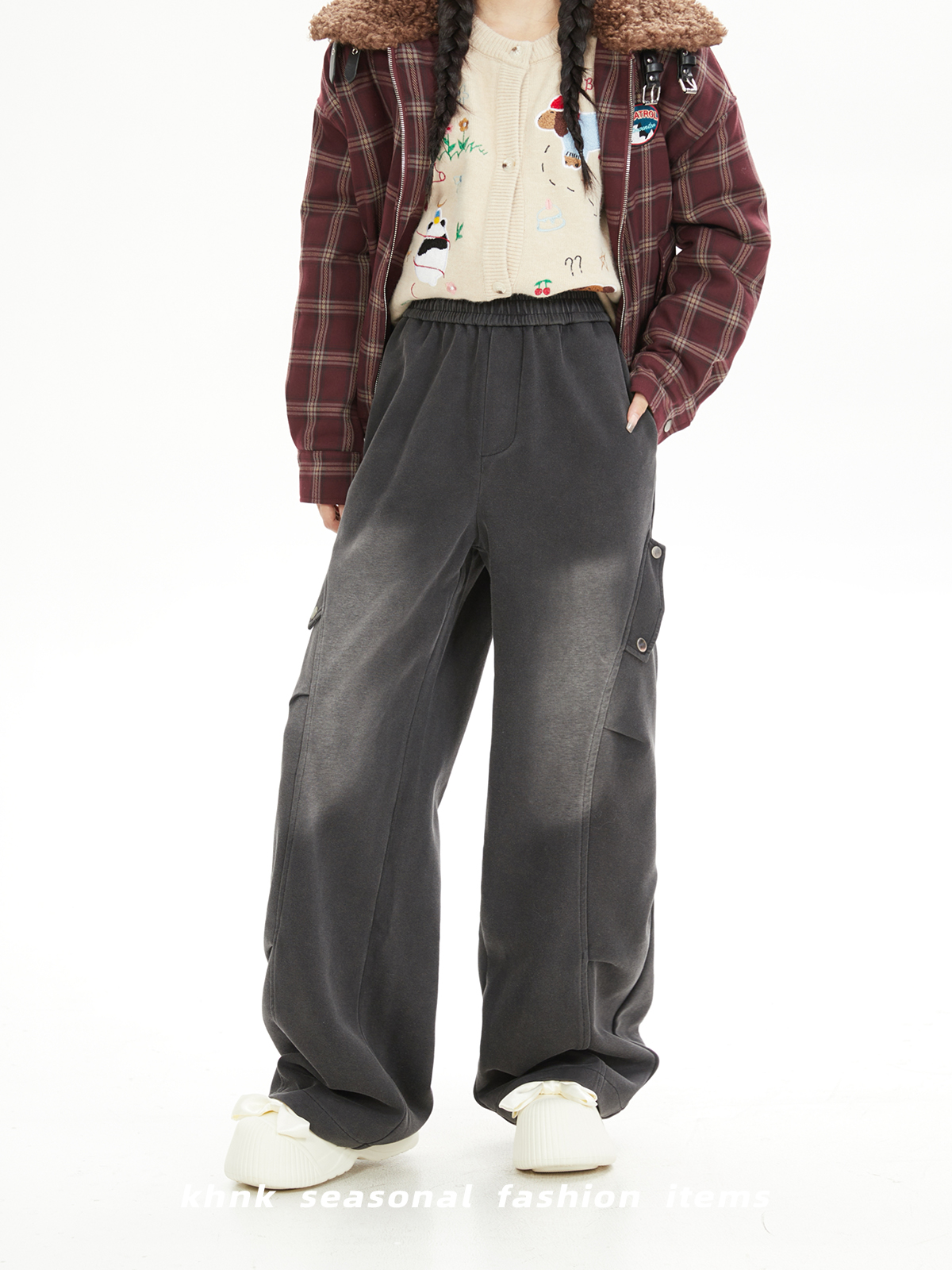 Vintage High-End Washed Distressed Pleated Sports Pants for Women - Casual Loose Sweatpants in Trendy Lazy Style Vintage High-End Washed Distressed Pleated Sports Pants for Women - Casual Loose Sweatpants in Trendy Lazy Style