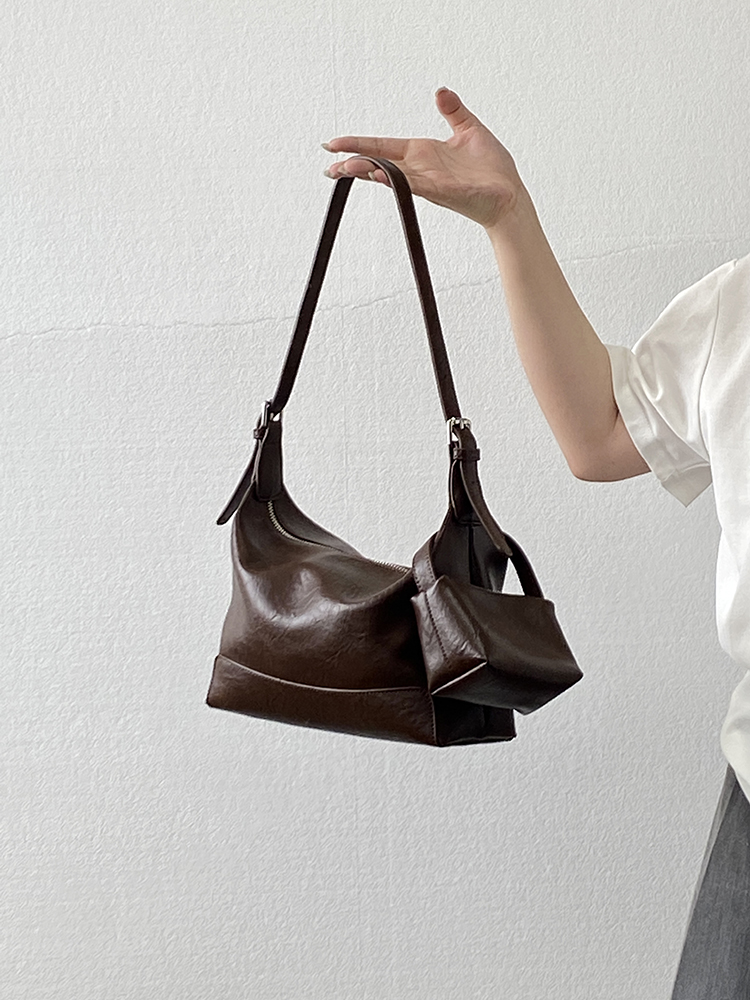 Vintage High-End Women's Crossbody Bag - Stylish Underarm Handheld Shoulder Bag for Commuter Chic, Niche Fashion 2025