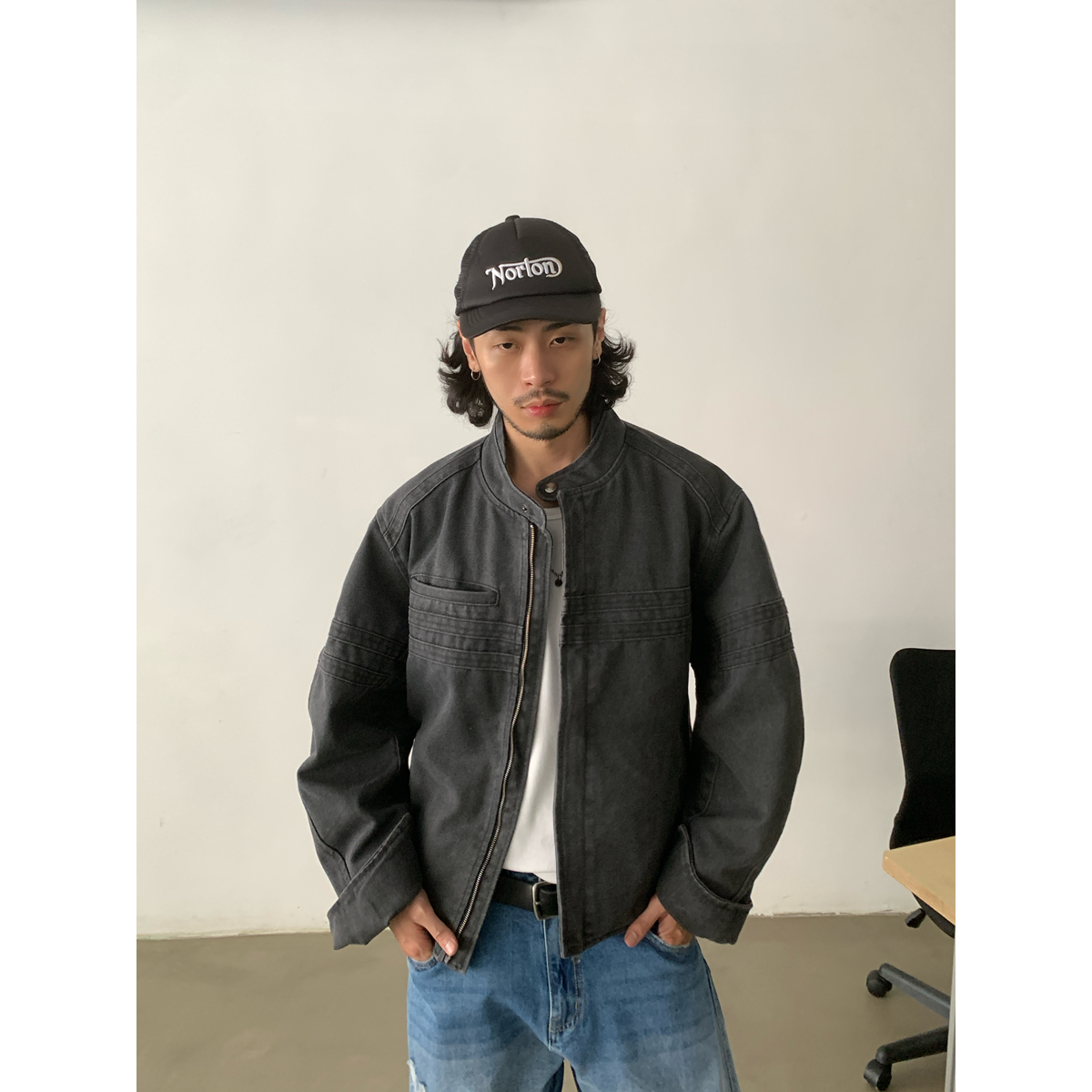 Vintage-Inspired Unisex Denim Jacket - Clean Fit, Casual Loose Design, Short Wide Collar, American Retro Style