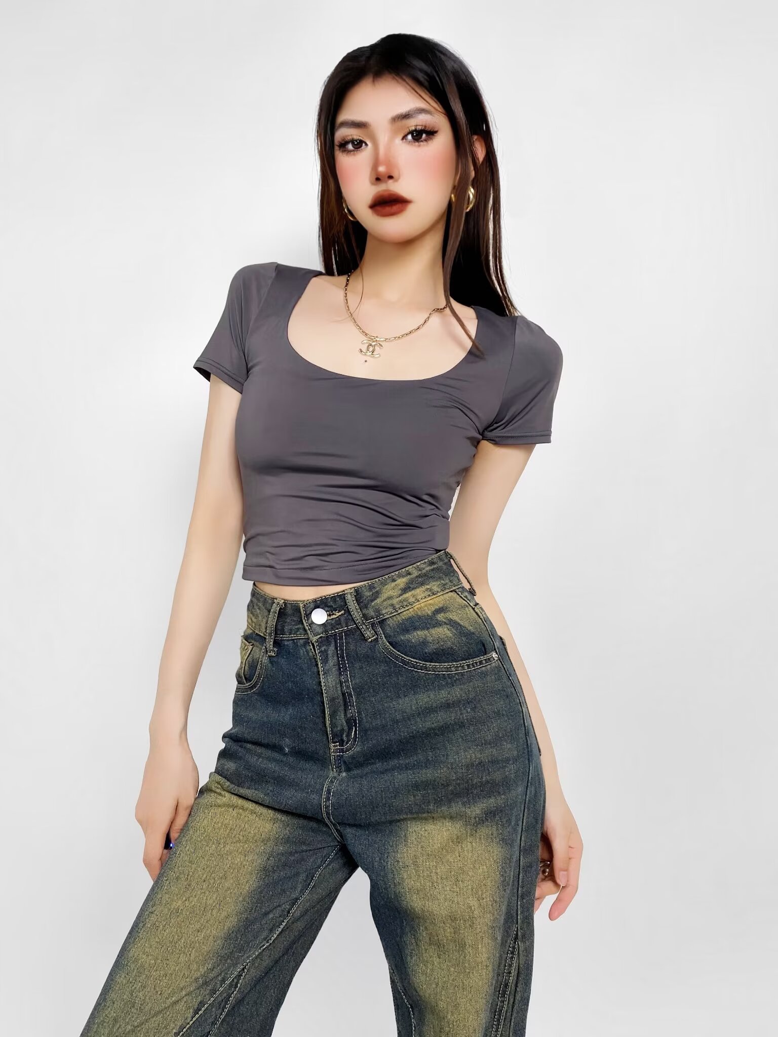 Vintage Jazz-Style French U-Neck Solid Color T-Shirt for Women, Slim Fit Short Sleeves Summer Top for Trendy Girls