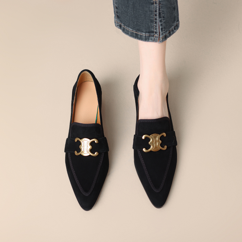 Vintage Leather Chunky Heel Loafers for Women with Gold Buckle - French Style Pointed Toe Mid-Heel Flats Vintage Leather Chunky Heel Loafers for Women with Gold Buckle - French Style Pointed Toe Mid-Heel Flats