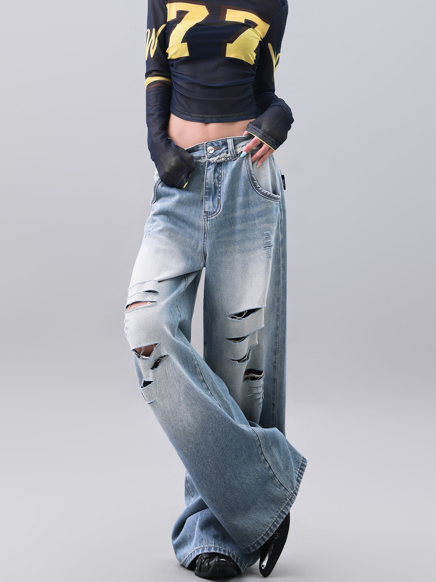 Vintage Light Blue Ripped High Waist Wide-Leg Jeans for Women with Cut-Out Design, Slimming 90s Style Floor-Length Pants