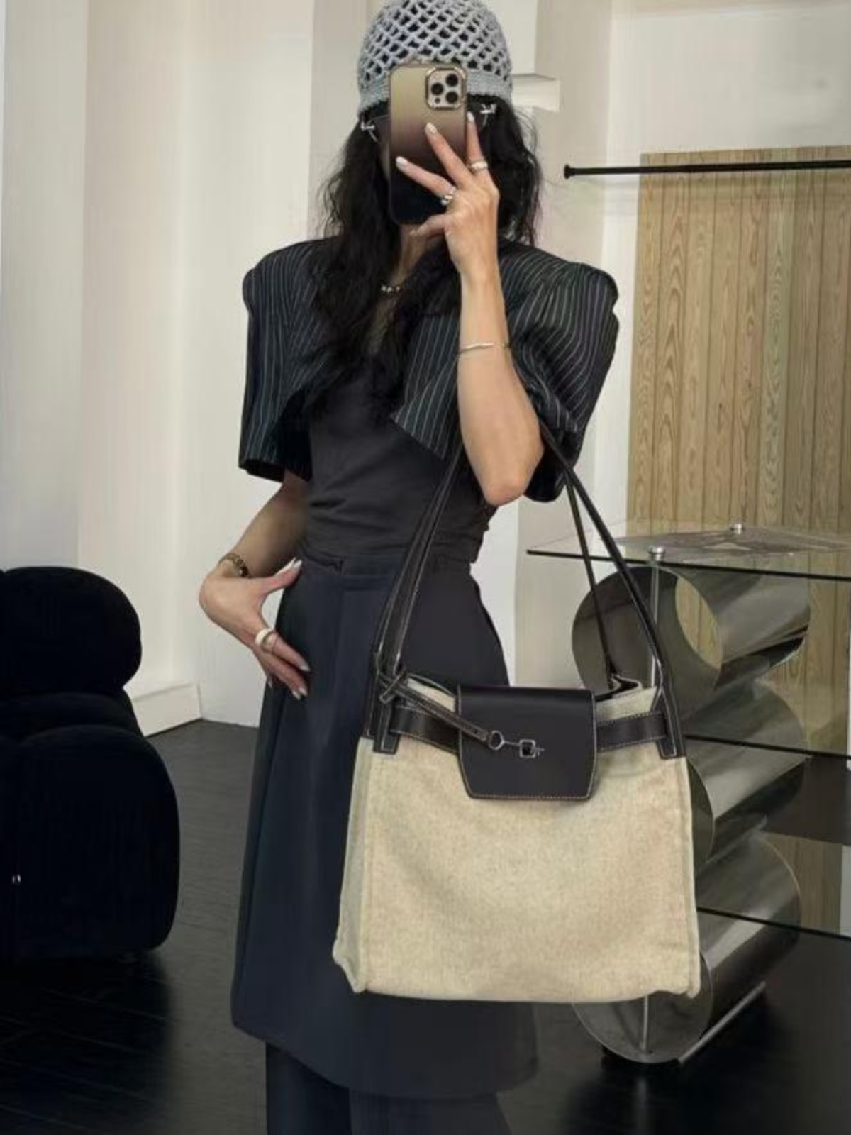 Vintage Linen Tote Bag with Small Key Lock Design - Women's High-End Shoulder Crossbody Bag for Effortless Style