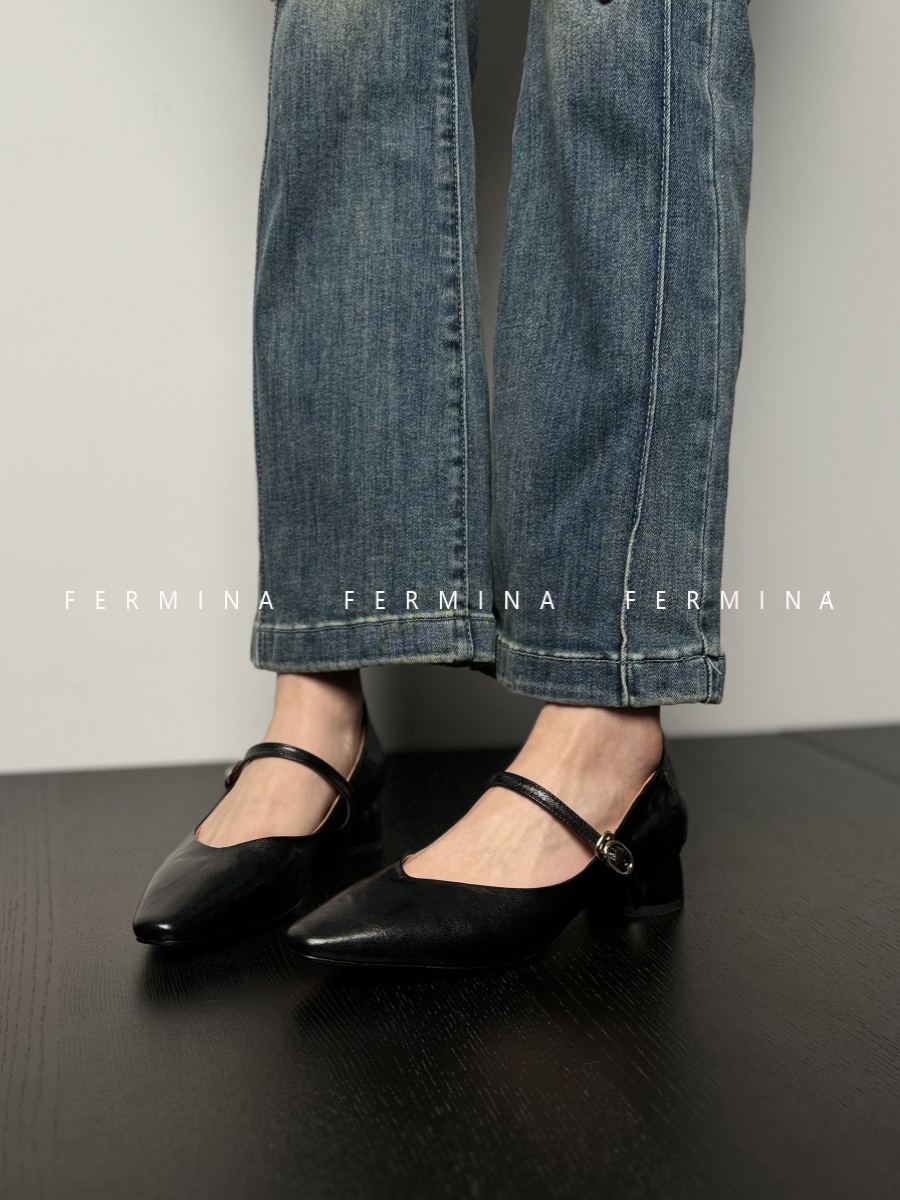 Vintage Low-Cut One-Strap Mary Jane Shoes for Women - Chunky Heel Small Leather Spring 2025 Footwear Vintage Low-Cut One-Strap Mary Jane Shoes for Women - Chunky Heel Small Leather Spring 2025 Footwear