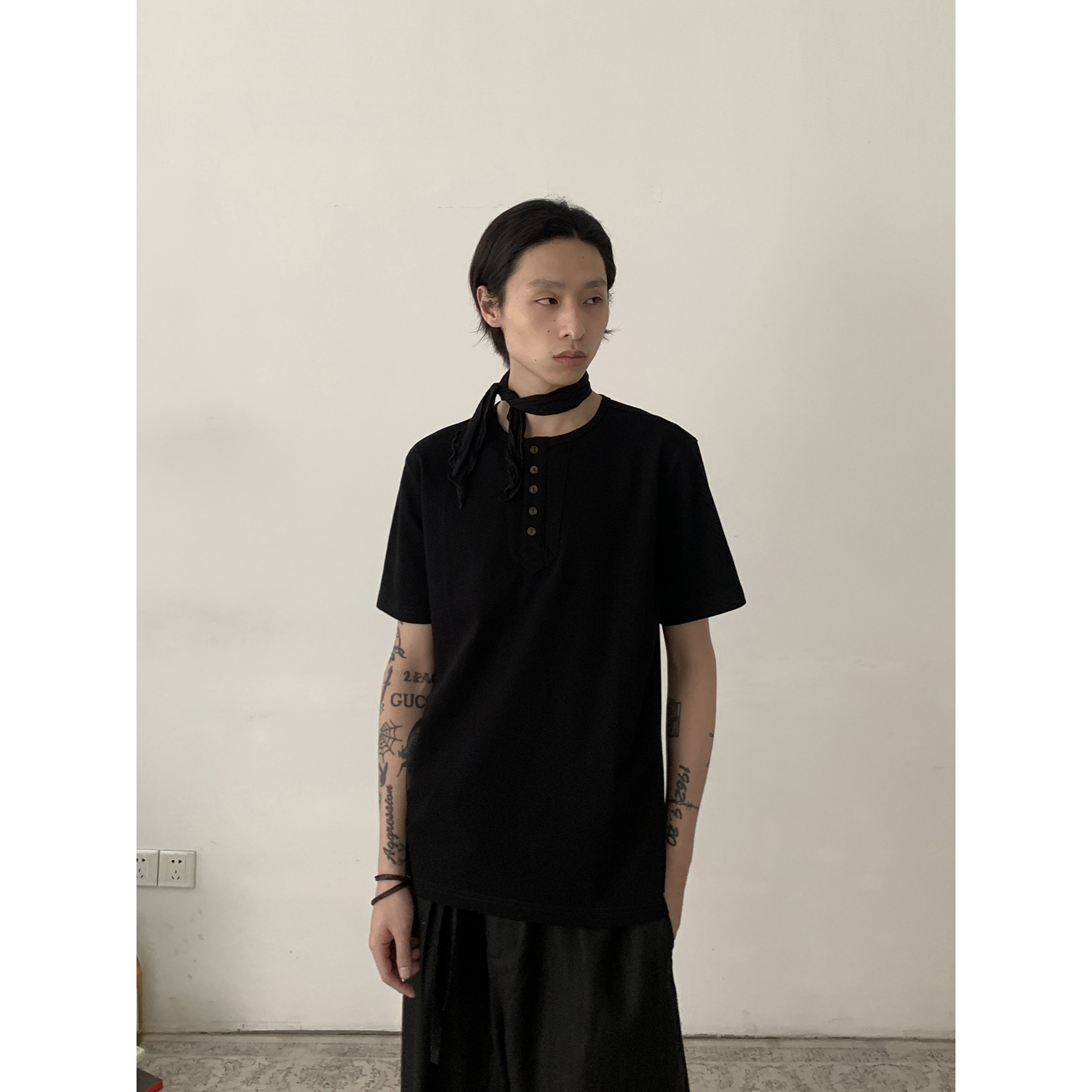 Vintage Patchwork Henley Short Sleeve T-Shirt for Men and Women, Cleanfit Loose Casual Top, Retro Commuter Style Vintage Patchwork Henley Short Sleeve T-Shirt for Men and Women, Cleanfit Loose Casual Top, Retro Commuter Style