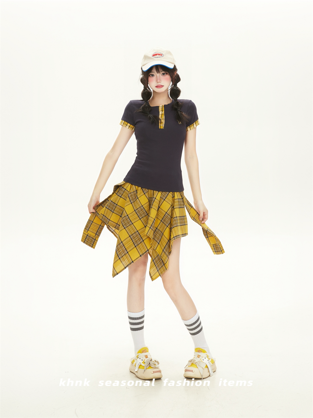 Vintage Red Plaid Patchwork Short Sleeve Crop Top T-Shirt for Women - Sexy Summer Style, Unique Fit, Trendy Fashion Vintage Red Plaid Patchwork Short Sleeve Crop Top T-Shirt for Women - Sexy Summer Style, Unique Fit, Trendy Fashion