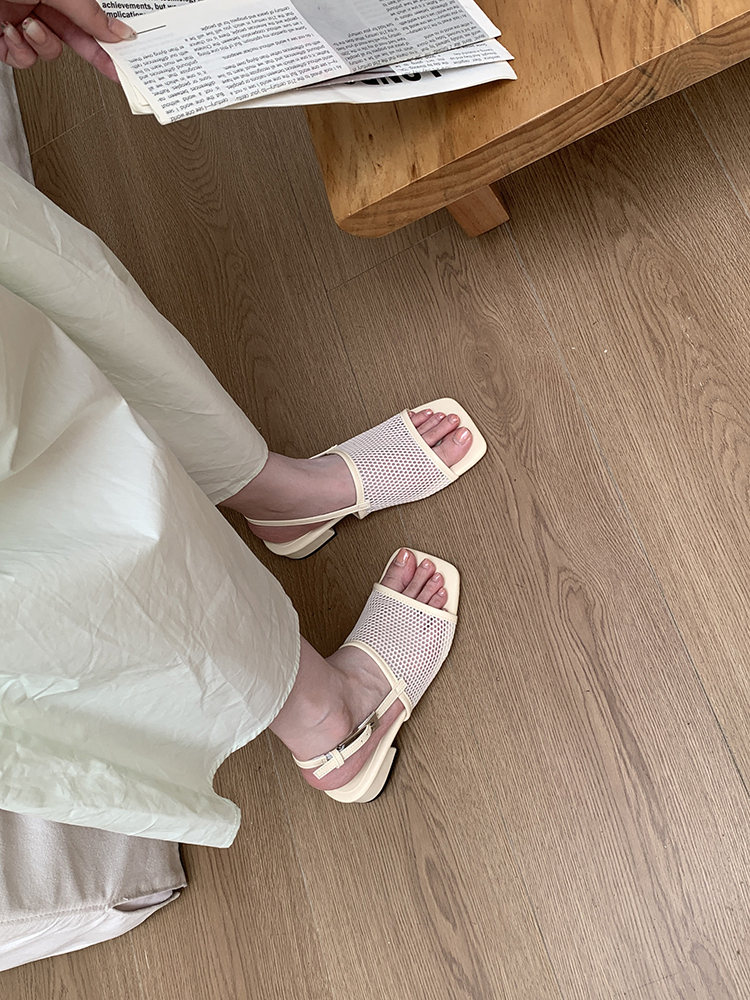 Vintage Roman Sandals for Women, One-Strap Square Toe, 2025 Summer Style, Perfect for Skirts, Chic and Elegant Footwear Vintage Roman Sandals for Women, One-Strap Square Toe, 2025 Summer Style, Perfect for Skirts, Chic and Elegant Footwear