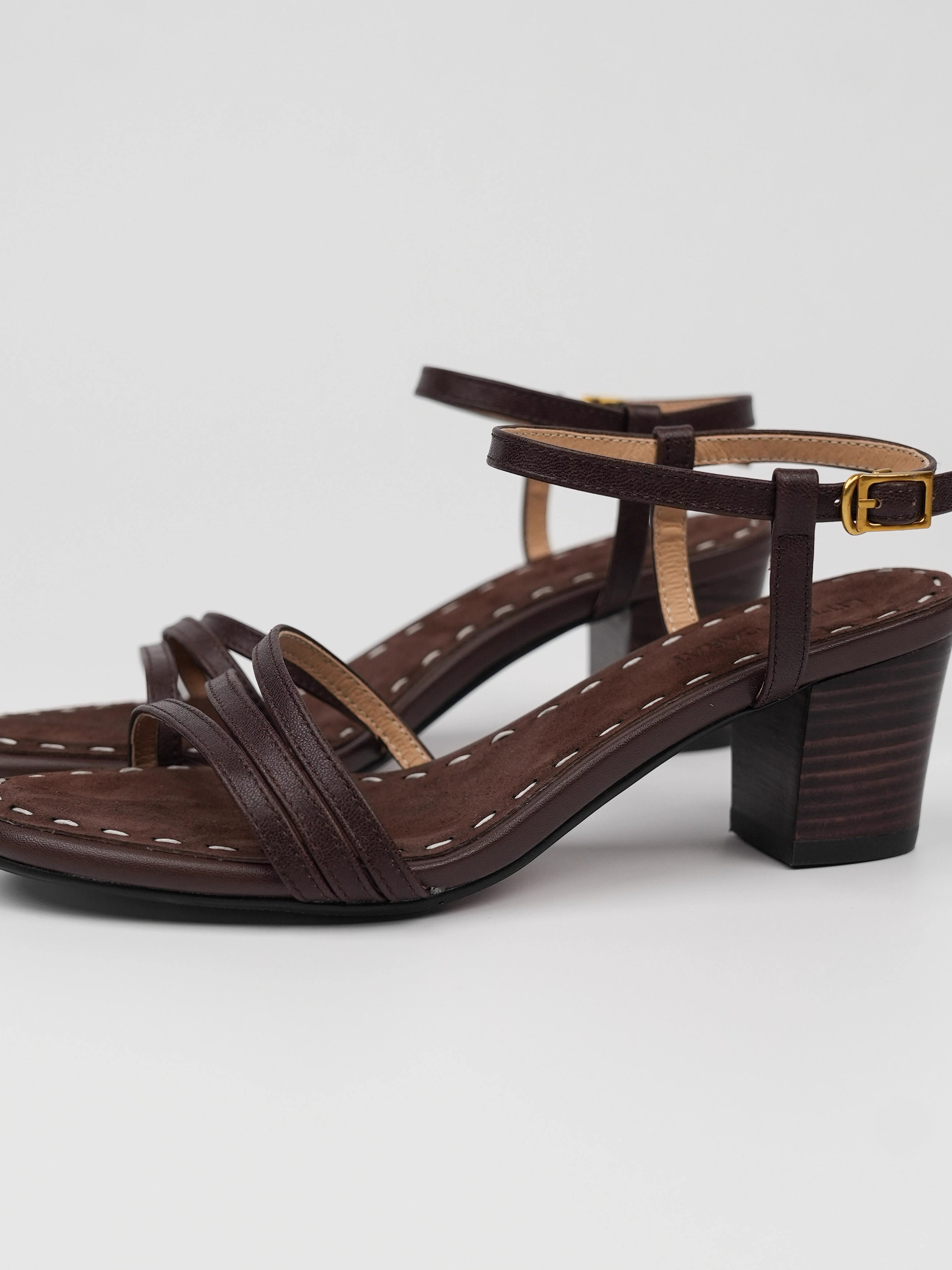 Vintage-Style Open-Toe Sandals for Women, Chunky Mid-Heel Retro Shoes, Backless Summer Commuter Footwear Vintage-Style Open-Toe Sandals for Women, Chunky Mid-Heel Retro Shoes, Backless Summer Commuter Footwear