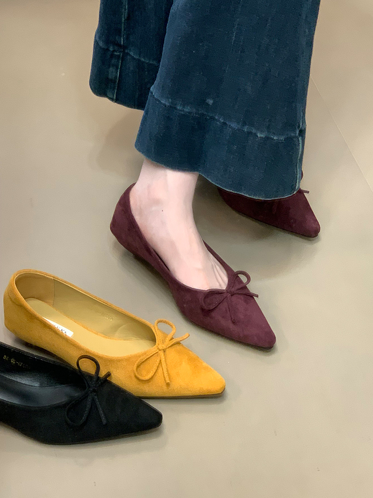 Vintage Suede Single Shoes with French Pointed Toe and Bow - Comfortable Commuter Style for Skirts, Perfect for Y2K Fashion