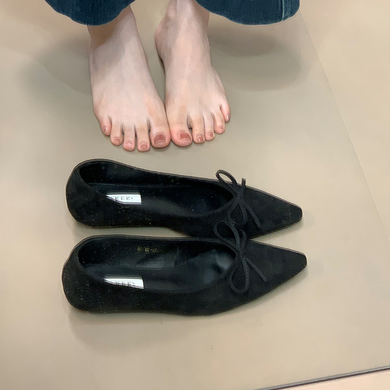 Vintage Suede Single Shoes with French Pointed Toe and Bow - Comfortable Commuter Style for Skirts, Perfect for Y2K Fashion Vintage Suede Single Shoes with French Pointed Toe and Bow - Comfortable Commuter Style for Skirts, Perfect for Y2K Fashion