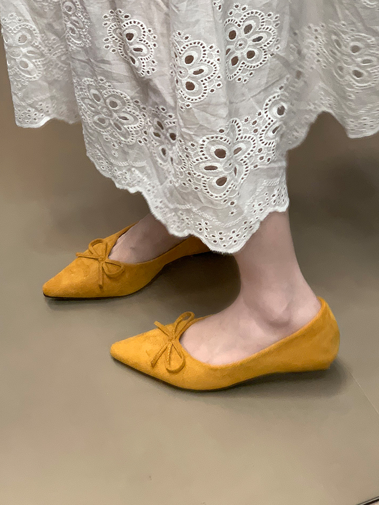 Vintage Suede Single Shoes with French Pointed Toe and Bow - Comfortable Commuter Style for Skirts, Perfect for Y2K Fashion Vintage Suede Single Shoes with French Pointed Toe and Bow - Comfortable Commuter Style for Skirts, Perfect for Y2K Fashion