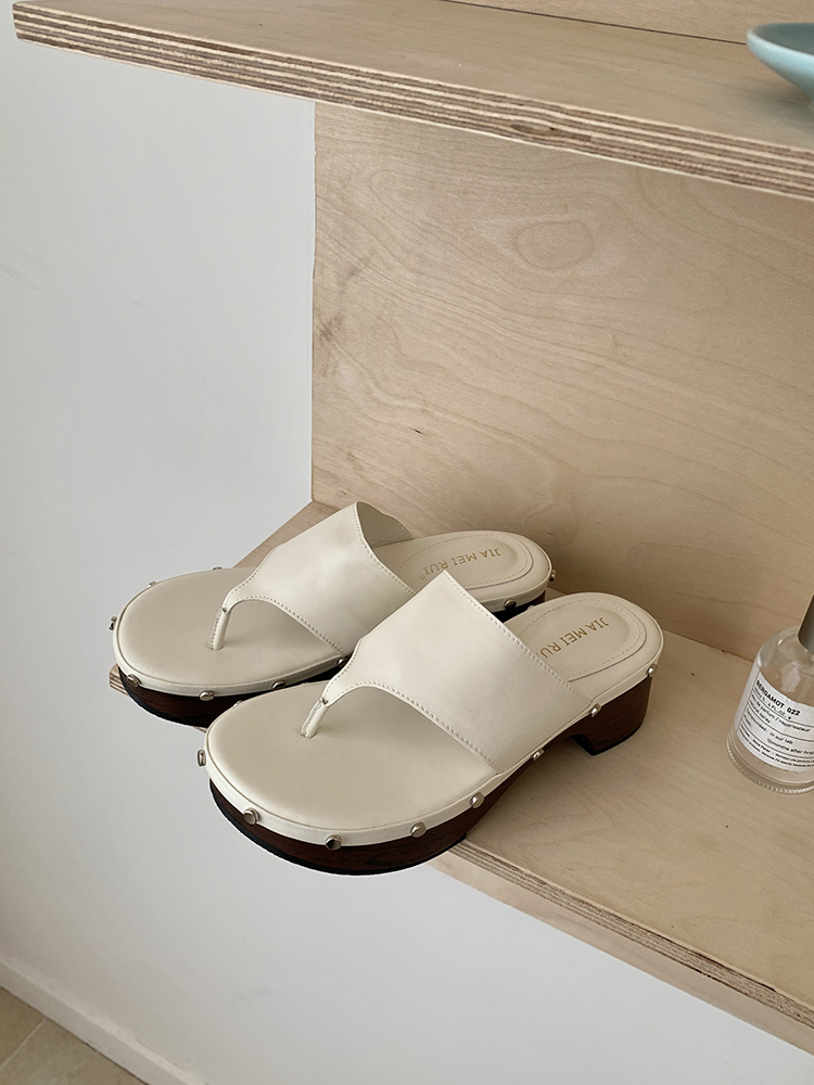 Vintage Thick-Soled Platform Flip-Flops - Summer 2025 Thong Sandals for Outdoor Wear & Skirts - Y2K Style