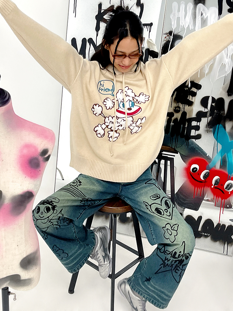 Vintage Washed Blue Denim Wide-Leg Jeans with Graffiti Print - Loose Fit, 90s Style, Fashionable Streetwear