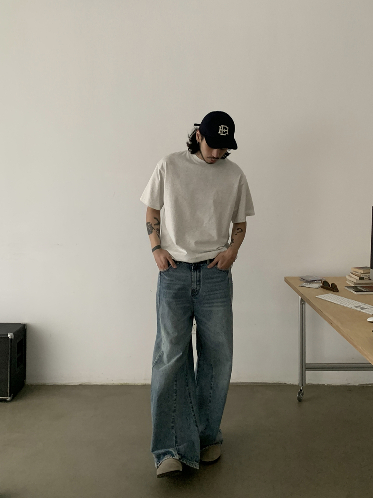 Vintage Washed Distressed A-Line Jeans for Unisex - Tailored Loose Fit Pants with Three-Dimensional Design, Retro Style Vintage Washed Distressed A-Line Jeans for Unisex - Tailored Loose Fit Pants with Three-Dimensional Design, Retro Style