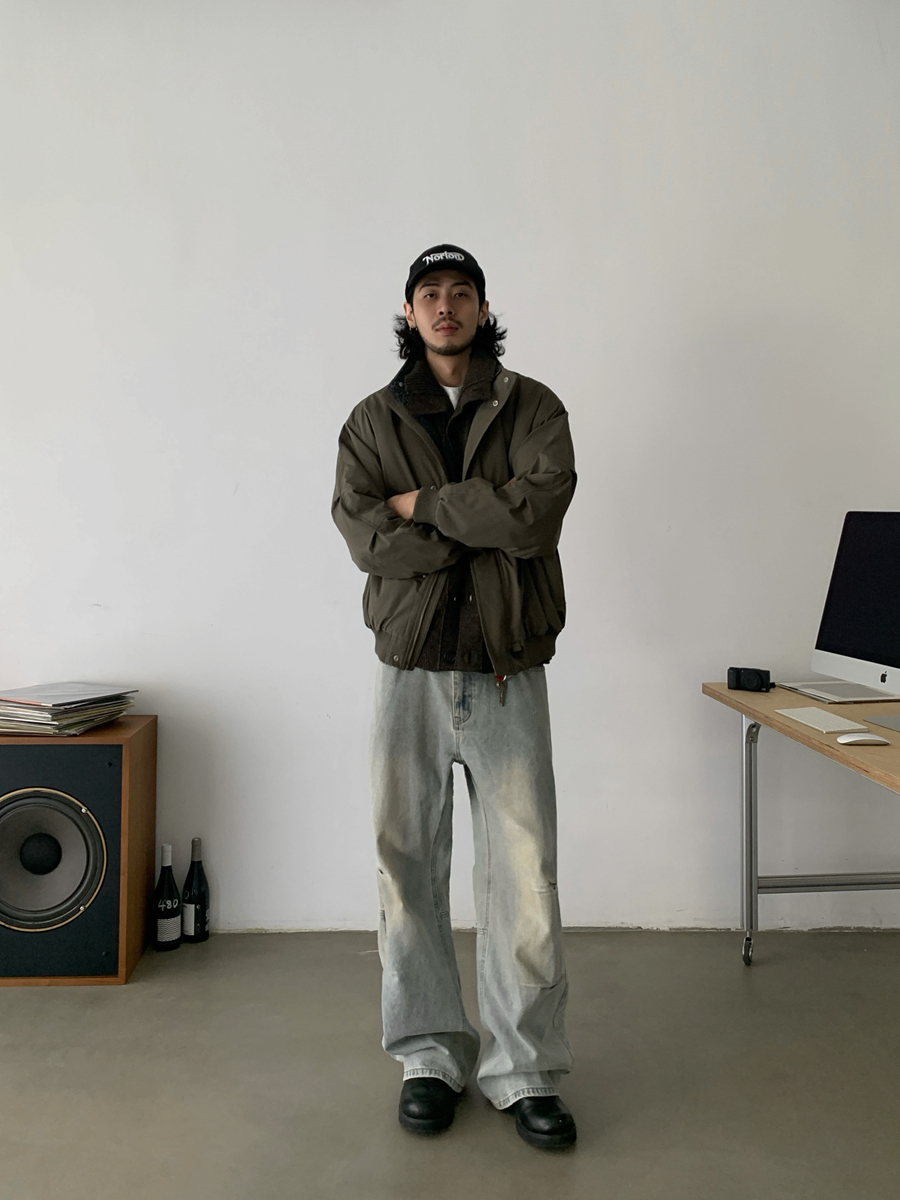 Vintage Washed Distressed Baggy Jeans for Unisex - Trendy Loose Straight Casual Pants in American Style Vintage Washed Distressed Baggy Jeans for Unisex - Trendy Loose Straight Casual Pants in American Style