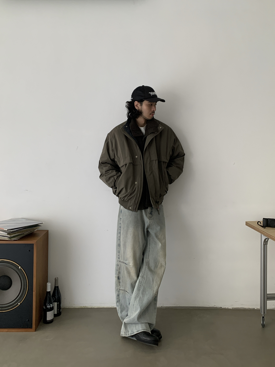 Vintage Washed Distressed Baggy Jeans for Unisex - Trendy Loose Straight Casual Pants in American Style Vintage Washed Distressed Baggy Jeans for Unisex - Trendy Loose Straight Casual Pants in American Style