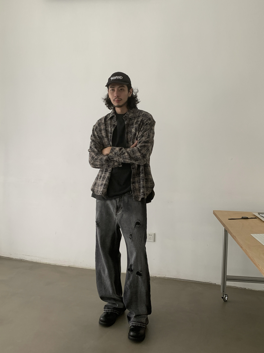 Vintage Washed Distressed Black Baggy Jeans for Unisex - Trendy 90s Inspired Loose Straight Casual Pants Vintage Washed Distressed Black Baggy Jeans for Unisex - Trendy 90s Inspired Loose Straight Casual Pants