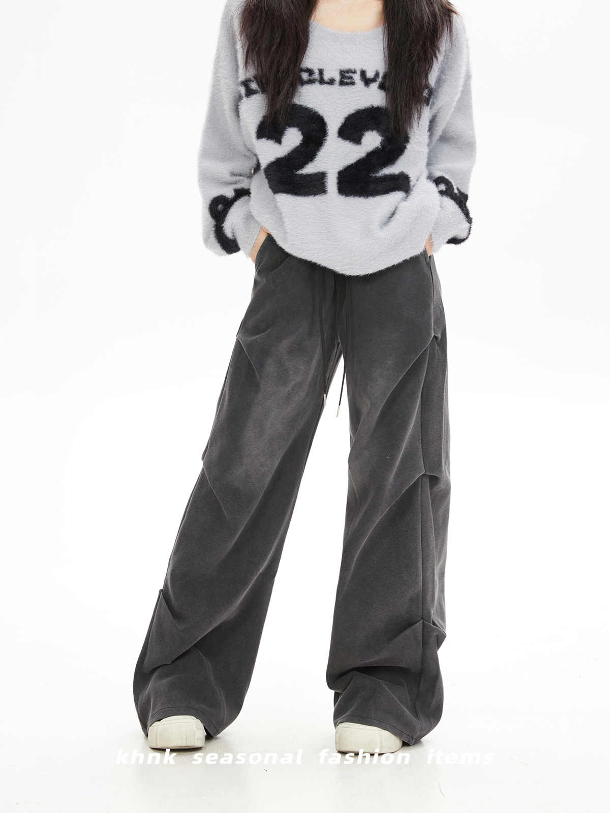 Vintage Washed Gray Pleated Wide-Leg Denim Pants for Women - American Style, Draped Loose Fit, Spring & Autumn Sports Fashion Vintage Washed Gray Pleated Wide-Leg Denim Pants for Women - American Style, Draped Loose Fit, Spring & Autumn Sports Fashion