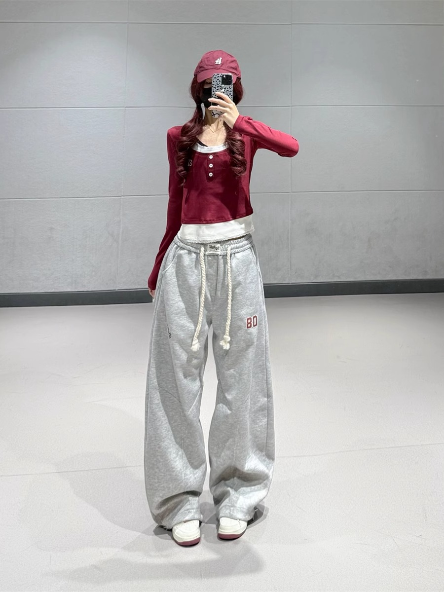 Vintage Wine Red Lace Spliced Short Top with Gray Casual Curved Blade Pants - Stylish Thin Dance Sports Outfit for Y2K Vibes Vintage Wine Red Lace Spliced Short Top with Gray Casual Curved Blade Pants - Stylish Thin Dance Sports Outfit for Y2K Vibes