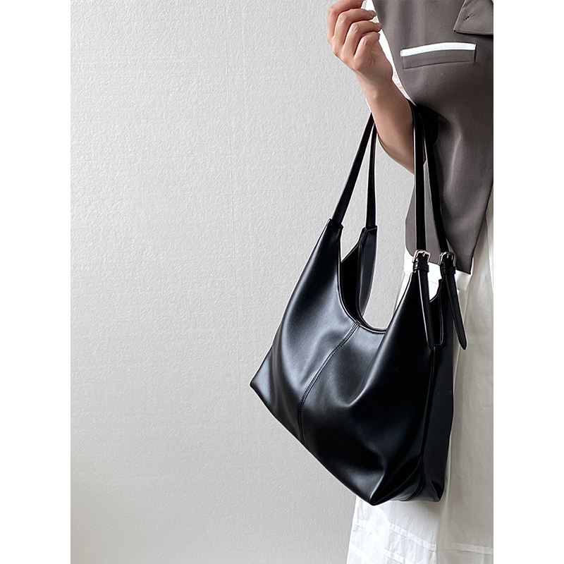 Vintage Women's Professional Commuter Tote Bag - Large Capacity Soft Leather Handheld Shoulder Bag for Everyday Use