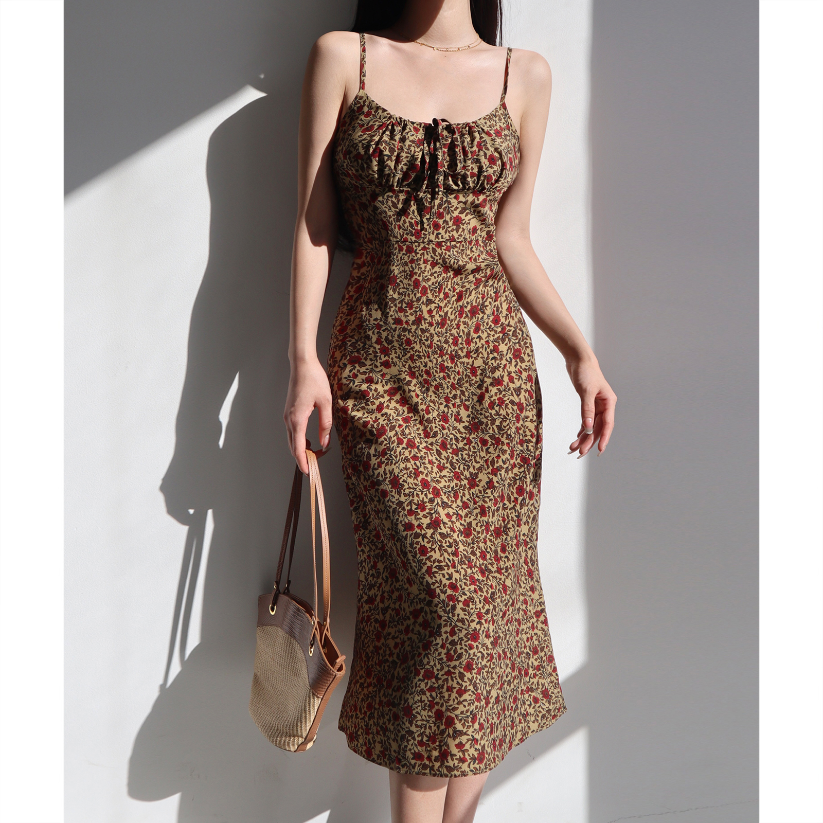 Vintage Yellow Floral Spaghetti Strap High-Waisted Dress - Sexy Slim-Fit French-Style Beach Vacation Dress