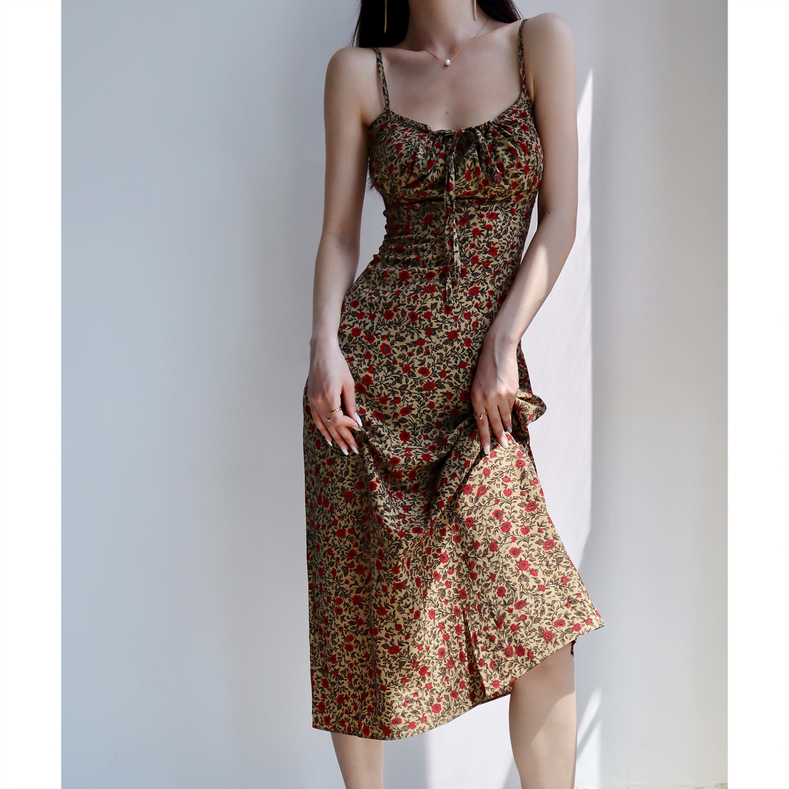 Vintage Yellow Floral Spaghetti Strap High-Waisted Dress - Sexy Slim-Fit French-Style Beach Vacation Dress Vintage Yellow Floral Spaghetti Strap High-Waisted Dress - Sexy Slim-Fit French-Style Beach Vacation Dress