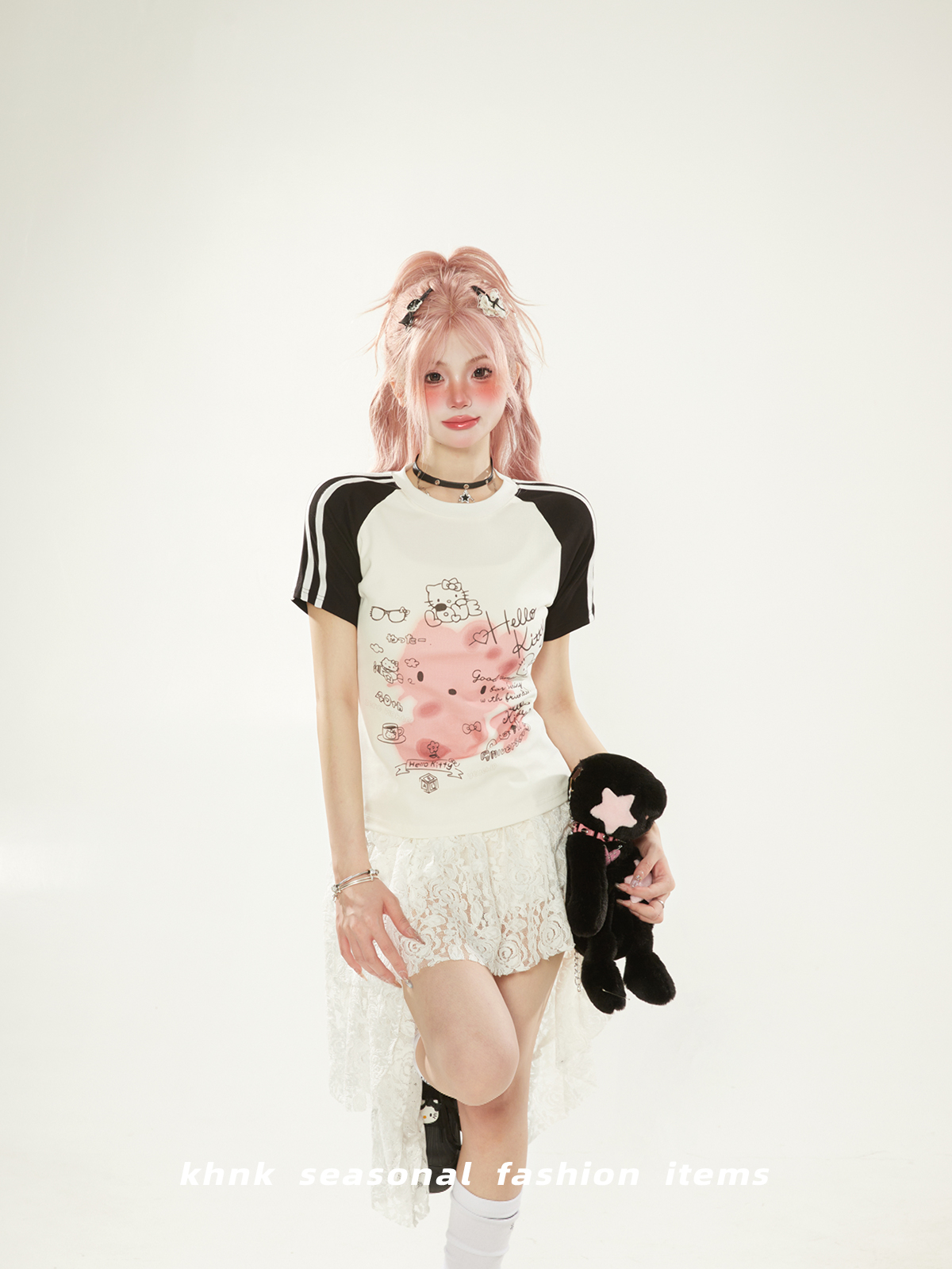 Waist-Cinched Fitted T-Shirt with Cartoon Cat Print for Women, Casual Short Sleeves, Summer Niche Style, Trendy & Unique Design