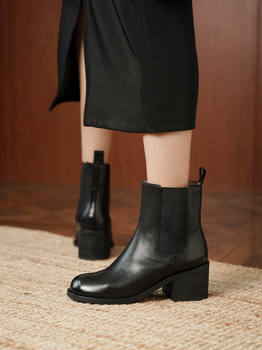 Washed Cowhide Chelsea Short Boots - 2025 Winter Mid-Heel Chunky Ankle Boots in Genuine Leather Washed Cowhide Chelsea Short Boots - 2025 Winter Mid-Heel Chunky Ankle Boots in Genuine Leather