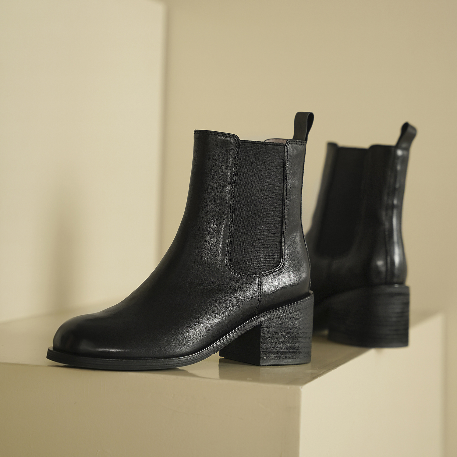 Washed Cowhide Chelsea Short Boots - 2025 Winter Mid-Heel Chunky Ankle Boots in Genuine Leather