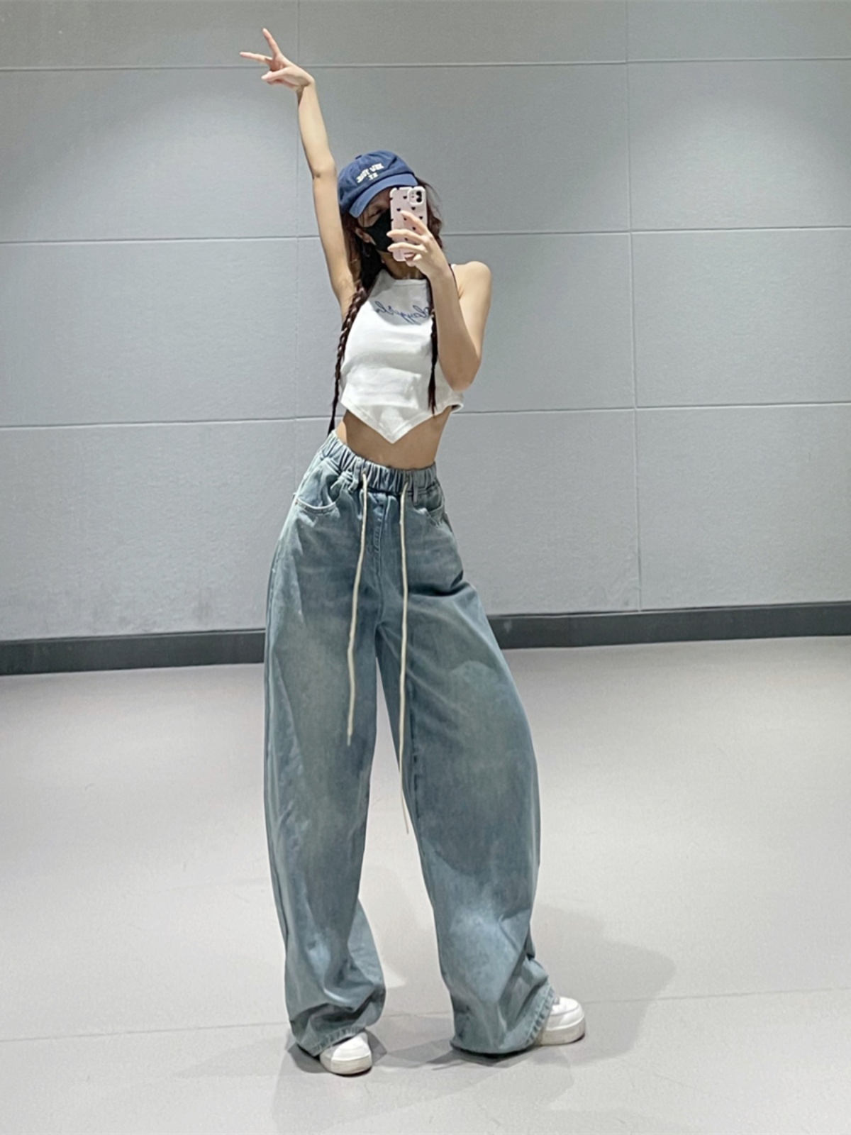Water-Washed Blue Denim Loose Wide-Leg Pants for Women - Elastic Waist, Slimming Fit, Summer 2025 Fashion Water-Washed Blue Denim Loose Wide-Leg Pants for Women - Elastic Waist, Slimming Fit, Summer 2025 Fashion