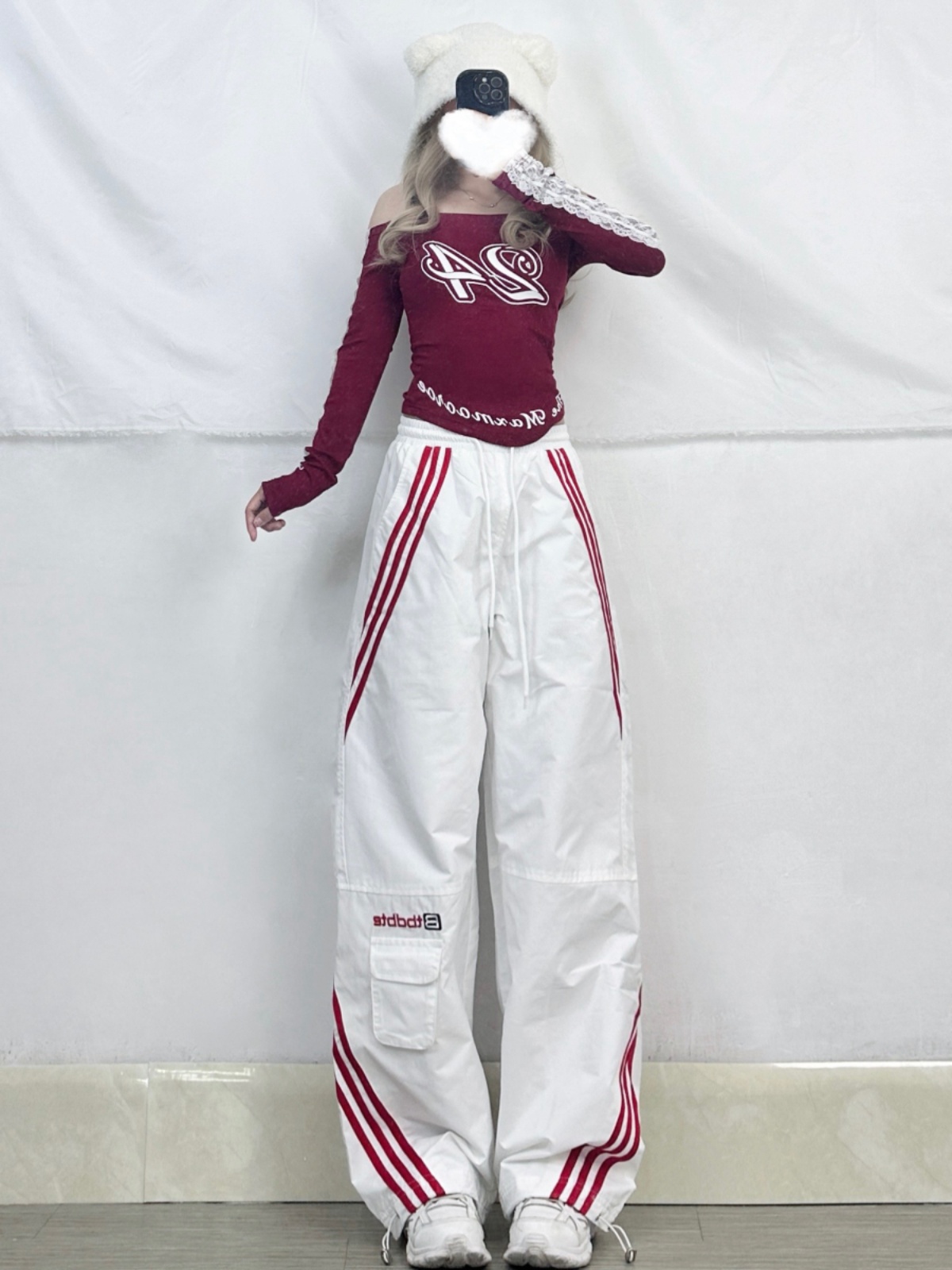 White and Red K-Pop Cargo Pants for Women - Three Stripes Straight-Leg Casual Long Trousers - Trendy Jazz Dance Style White and Red K-Pop Cargo Pants for Women - Three Stripes Straight-Leg Casual Long Trousers - Trendy Jazz Dance Style