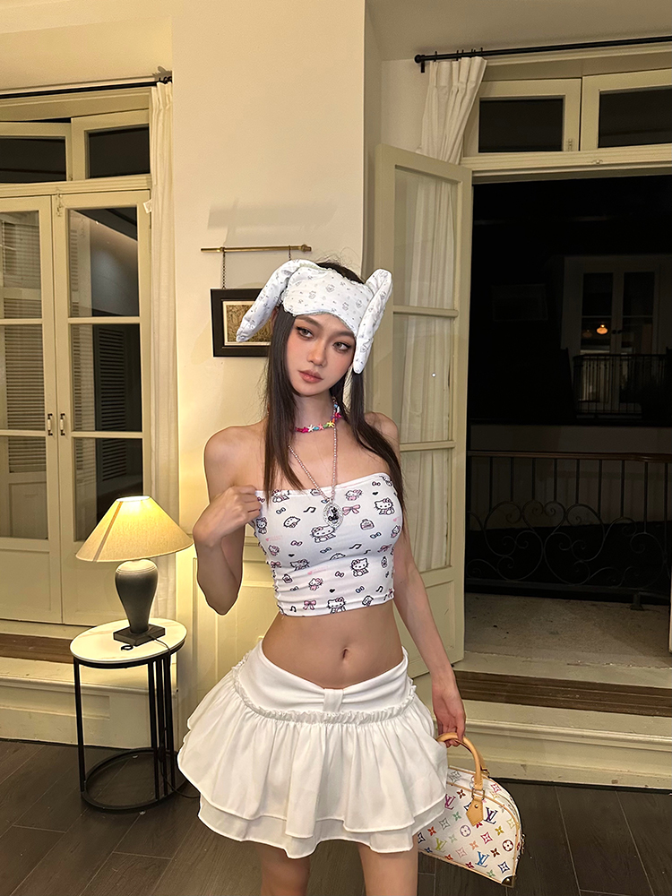 White Flower Bud Pleated Skirt - Simple Anti-Exposure Short Puff Skirt for Girls - Perfect for Hot Girl Summer & 90s Style White Flower Bud Pleated Skirt - Simple Anti-Exposure Short Puff Skirt for Girls - Perfect for Hot Girl Summer & 90s Style