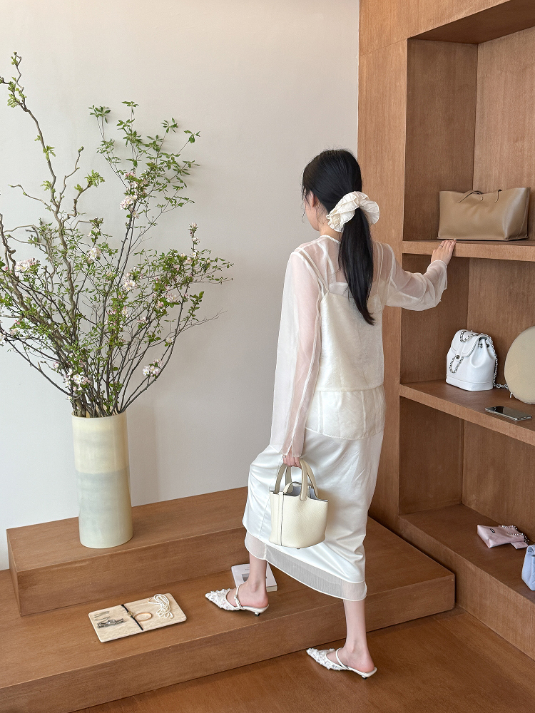 White Lace Pointed Mesh Half Slippers for Women - Summer Low Heel Mules in Morning Mist Garden Style White Lace Pointed Mesh Half Slippers for Women - Summer Low Heel Mules in Morning Mist Garden Style