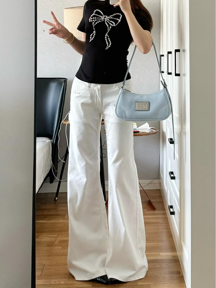 White Low Waist Flared Jeans for Women, Summer Style, Loose Wide-Leg Fit, Flattering for Petite Figures, Trendy Non-Skinny Pants