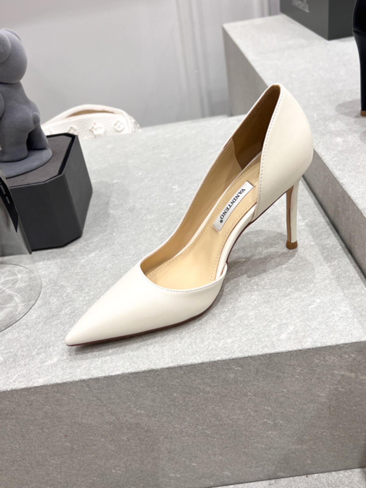White Pointed Toe High Heel Shoes - Genuine Leather, Side Cut Design, Elegant Women's Footwear for Stylish Looks