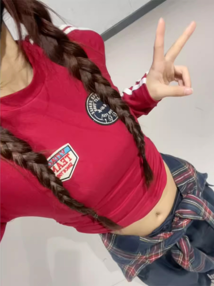 Wine Red Striped Jazz Dance Outfit: Retro Short Tight Top with Navy Quick-Dry Cargo Pants for 90s Inspired Style Wine Red Striped Jazz Dance Outfit: Retro Short Tight Top with Navy Quick-Dry Cargo Pants for 90s Inspired Style