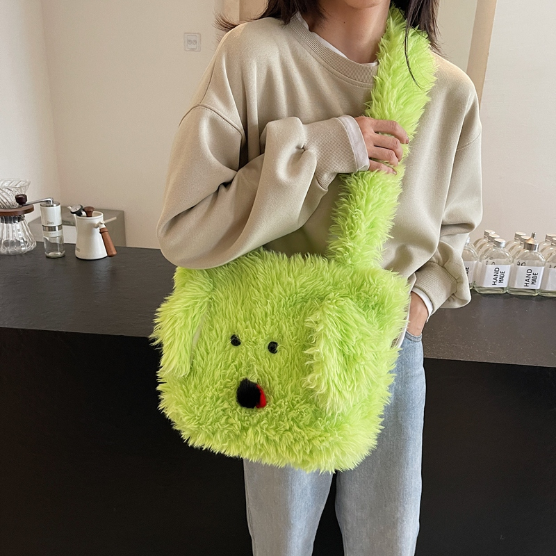 Winter 2025 Plush Handbag for Women, Cute Furry Crossbody Bag, Fashionable Casual Tote, Versatile Winter Style Winter 2025 Plush Handbag for Women, Cute Furry Crossbody Bag, Fashionable Casual Tote, Versatile Winter Style