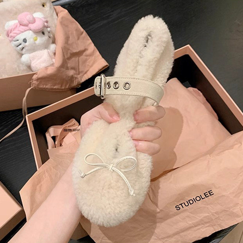 Winter Mary Jane Flats for Women - Fluffy Wool One-Piece Bow Design, Comfortable Ballet-Style Single Strap Shoes Winter Mary Jane Flats for Women - Fluffy Wool One-Piece Bow Design, Comfortable Ballet-Style Single Strap Shoes