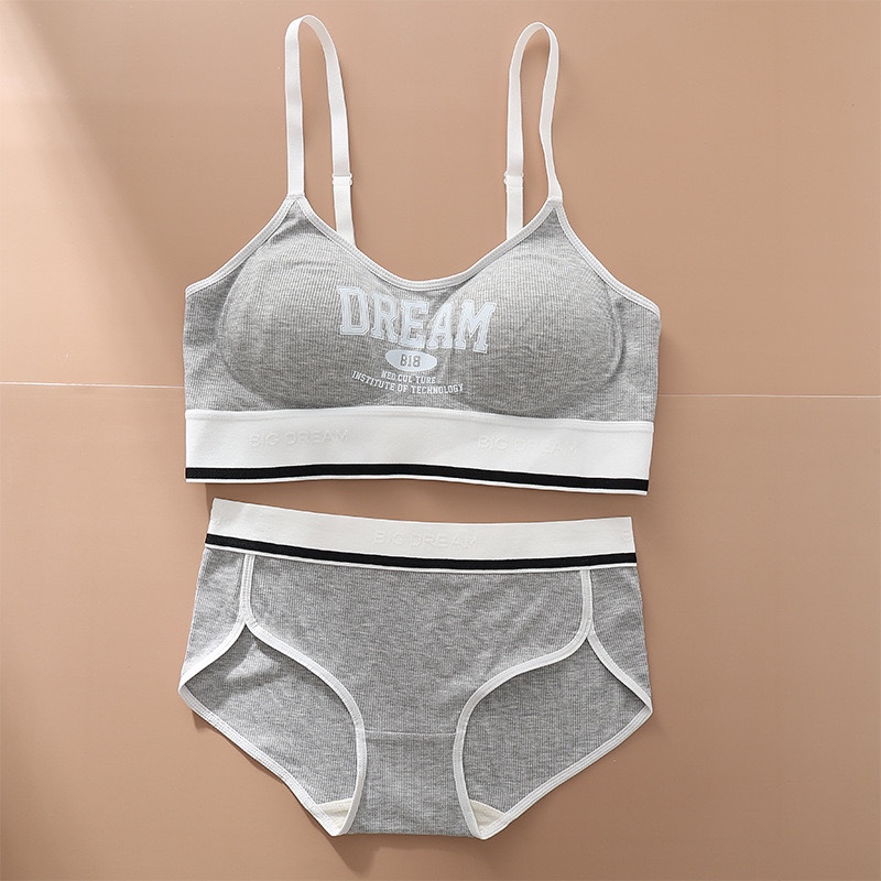 Wireless Dance Sports Bra for Women with Chest Pads, Shockproof Design, Gathered Style, Beautiful Back, Lettered Fitness Top Wireless Dance Sports Bra for Women with Chest Pads, Shockproof Design, Gathered Style, Beautiful Back, Lettered Fitness Top