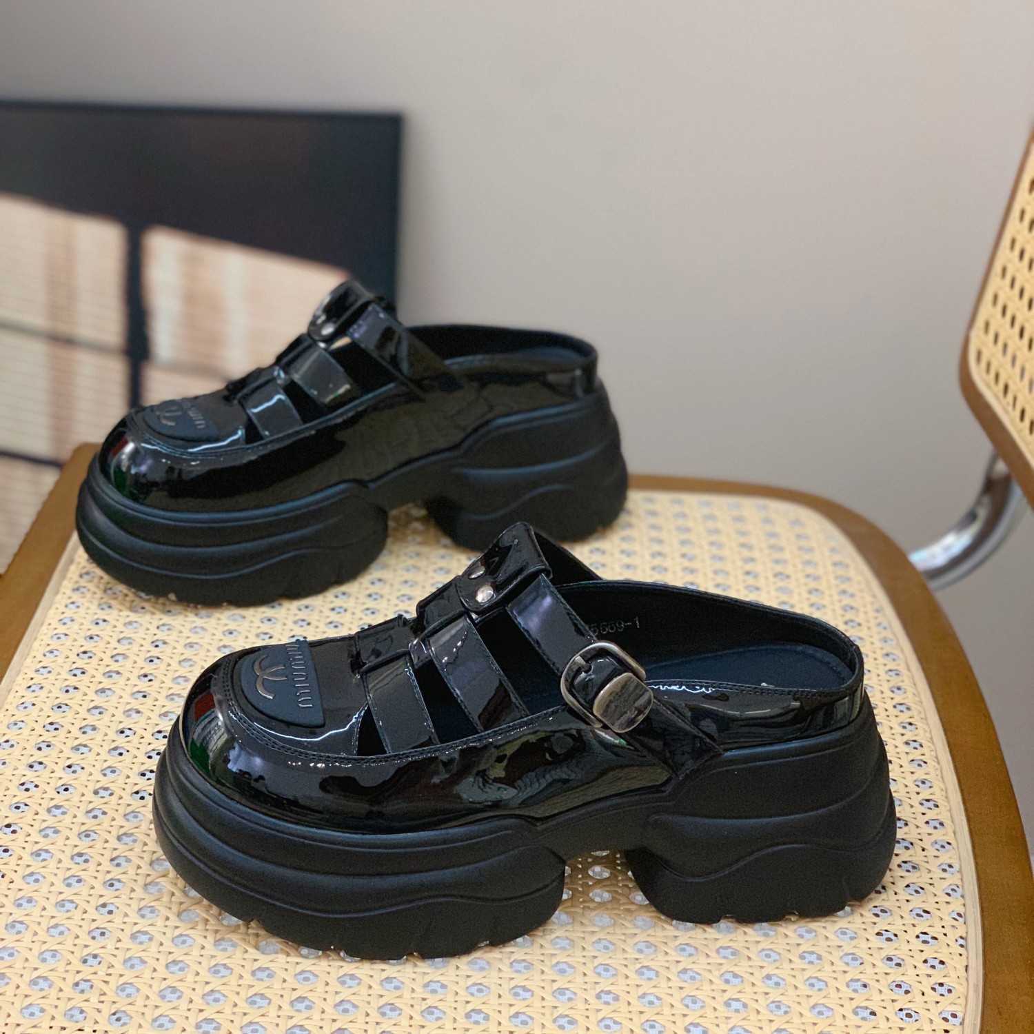 Women's 2025 Summer Baotou Roma Half Slippers - Thick-Soled Platform Flats, Slimming Hollow-Out Design for Petite Height