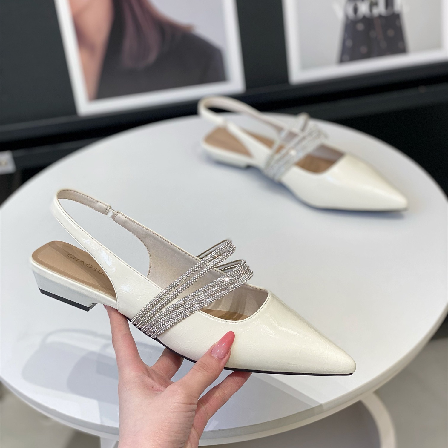 Women's 2025 Summer Fashion Sandals - Comfortable Pointed Toe Chunky Heel, Rhinestone Closed Toe French Style Heels