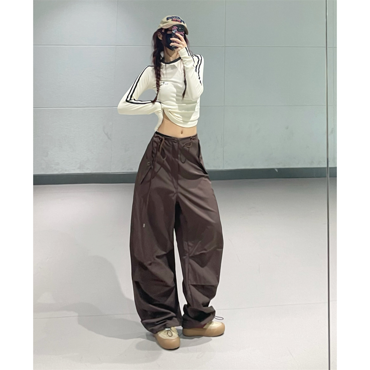 Women's American Retro Coffee Color Quick-Dry Loose Dance Pants with Tapered Cuffs - Stylish Cargo Work Pants Women's American Retro Coffee Color Quick-Dry Loose Dance Pants with Tapered Cuffs - Stylish Cargo Work Pants