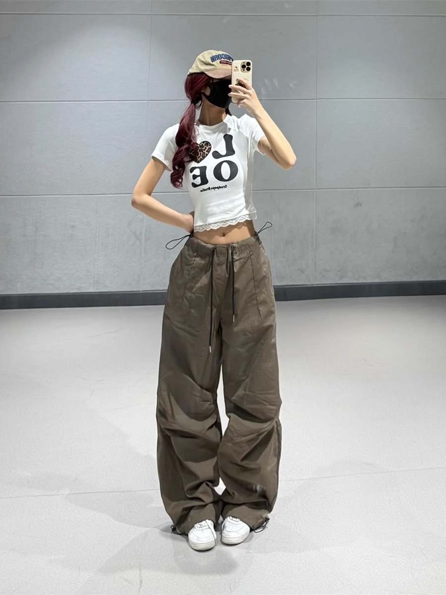 Women's American Vintage Brown Work Pants - Summer Thin Jazz Dance Loose Straight Wide-Leg Trousers for a Retro 90s Look Women's American Vintage Brown Work Pants - Summer Thin Jazz Dance Loose Straight Wide-Leg Trousers for a Retro 90s Look