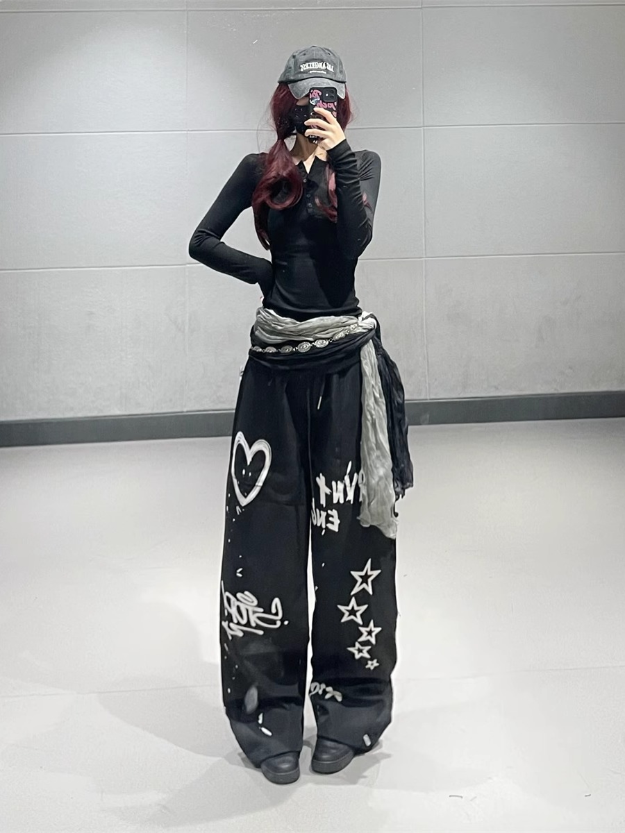Women's Autumn Winter Black Graffiti Printed Straight-Leg Sports Pants Jazz Dance Outfit Casual Work Pants Women's Autumn Winter Black Graffiti Printed Straight-Leg Sports Pants Jazz Dance Outfit Casual Work Pants