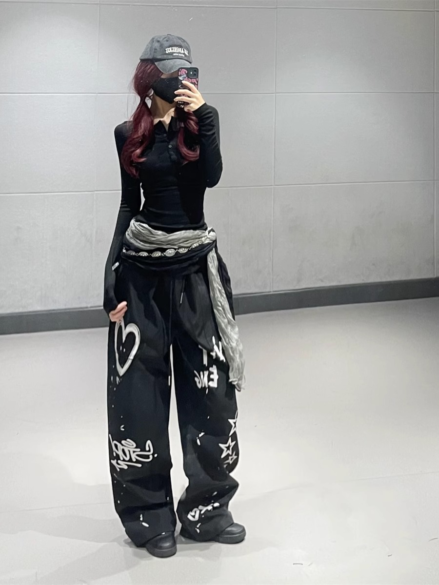 Women's Autumn Winter Black Graffiti Printed Straight-Leg Sports Pants Jazz Dance Outfit Casual Work Pants Women's Autumn Winter Black Graffiti Printed Straight-Leg Sports Pants Jazz Dance Outfit Casual Work Pants