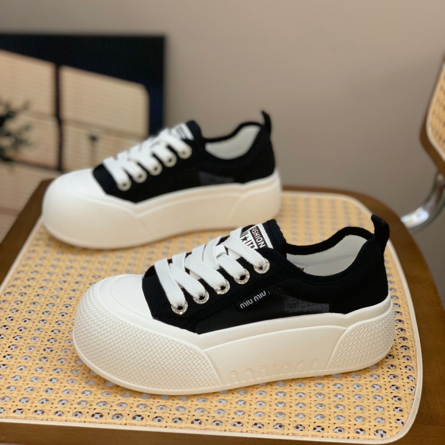 Women's Big-Headed Mesh Breathable Sneakers - Cute Quirky Lightweight Thick-Soled Casual Shoes for Summer 2025 Women's Big-Headed Mesh Breathable Sneakers - Cute Quirky Lightweight Thick-Soled Casual Shoes for Summer 2025